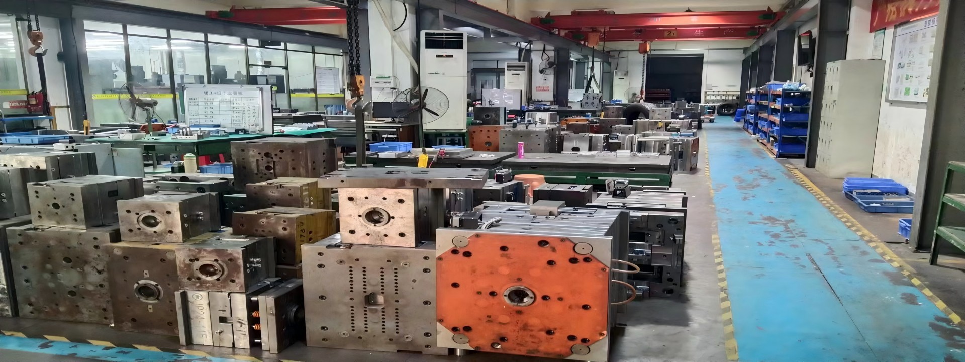 qualità Parti di plastica dello stampaggio ad iniezione fabbrica